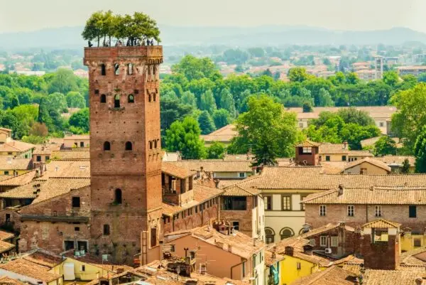 visit lucca