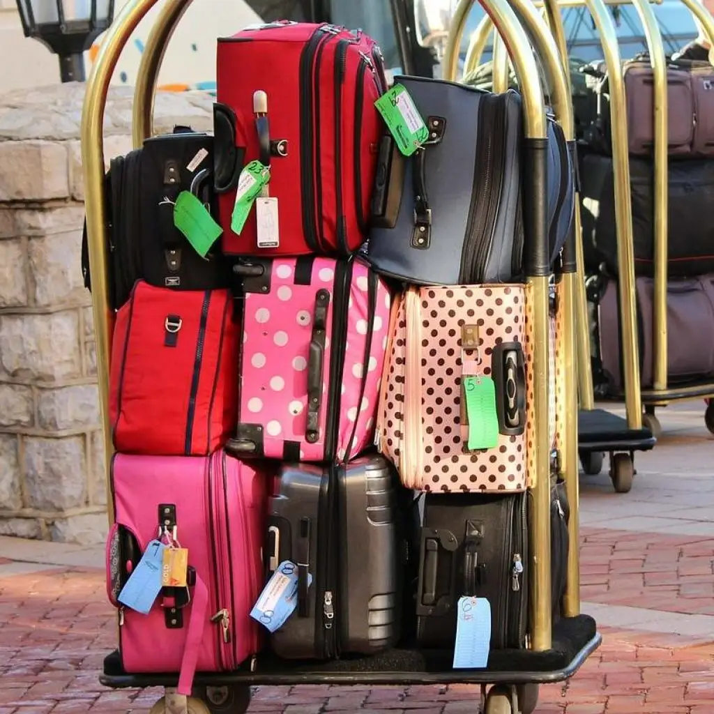 essentials when packing for Italy