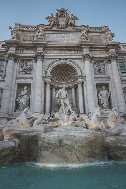 trevi fountain