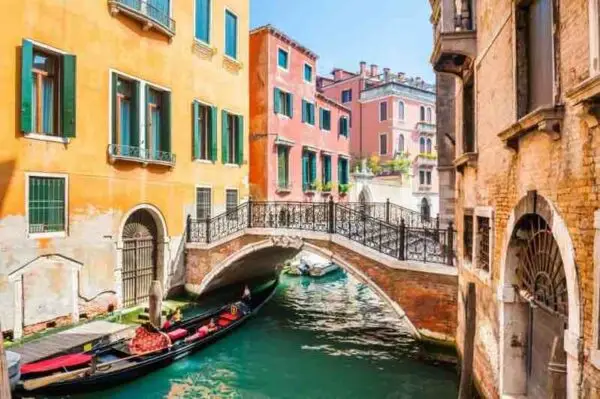 Mobile Compressed Venice Destination Page